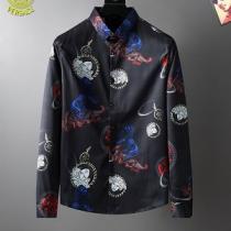 2026限定価格VERSACE ヴェルサーチ シャツ 着こなし 洗練されたエレガンス 魅惑的な表情を醸し出し