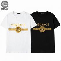 今季の人気アイテムVERSACE ヴェルサーチ t シャツ コピー メンズ 活かしてオシャレ春夏コーデ