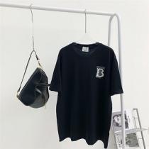 2026新作BURBERRY バーバリー  半袖 Tシャツ偽物  スネークプリントBTプリント 綿生地 カップルTシャツ