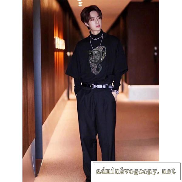 2026年春夏流行ファッションOff-White オフホワイト半袖Tシャツコピー 時計とバタフライプリント 男女適用