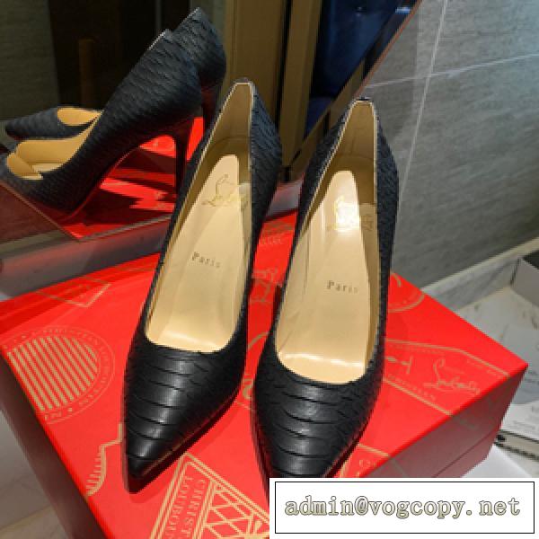超美脚を叶える! Christian Louboutin ルブタン パンプス コピー 足が長く見える 都会的な雰囲気が漂う