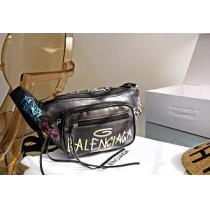 ウエストバッグ BALENCIAGAバレンシアガファッション上級者向け 高品質の金具を採用し男女兼用