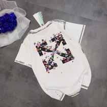 季節感をプラス人気商品 Off-White オフホワイトTシャツ 通販 激安 手描きの花パターン 芸術的感覚の完全な  