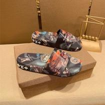 只今セール中 LOUIS VUITTON ルイ ヴィトン 通販 サンダル ストリ...