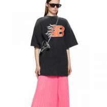 2026年の目玉商品 BALENCIAGA バレンシアガ コピー tシャツ ユー...