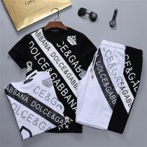 人気ブランド紹介Dolce&Gabbana ドルガバ コピー 上下セット スタイリッシュな半袖 ストレッチ性に優れた
