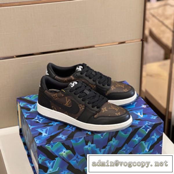 Louis vuittonブランド定番カラー コピー Lv x NIKE AIR これ以上ないほどスタイリッシュ