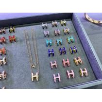 綺麗にHERMESエルメス ネックレス コピー 多色アクセサリー ペンダントのカラーシルバー＆ゴールド＆ローズゴールドなどサイズから選び