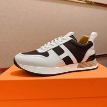 エルメス スニーカ 偽物 柔らかくて快適なパッド入りの履き口 一日中快適な履き心地に仕上げた