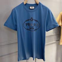 今季のトレンド オールシーズン対応の定番アイテム Prada プラダ T -シャツメンズ 偽物