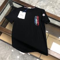 SNSで話題沸騰中 夏に欠けない一品 モンクレール Moncler T-シャツ ...