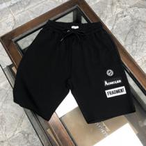 素材通気性にも肌にやさしい健康にも完璧 Moncler ショットパンツ スーパーコピー