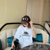 綿100％で上質な生地感と着心地 ロゴ刺繍モデル バレンシアガ CREW 半袖 t-シャツ 偽物