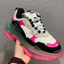バレンシアガ コピー 靴 Balenciaga これ以上ないほどスタイリッシュ 誰もが振り返る魅力的なスタイル