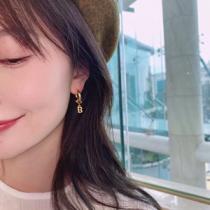 彼女への誕生日プレゼントなど、ギフトにもオススメな アクセサリー バレンシアガ ...