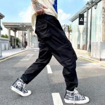 動き回ってもずり落ちる心配がなく 締め付け感も少ないラクチンパンツ LOEWE ロゴ パンツ コピー