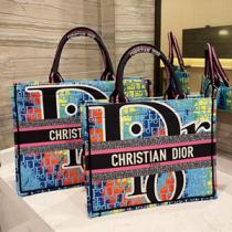 大きいサイズ42cm 小さいサイズ36cm 活躍すること間違いなしのマストアイテム Dior コピー バッグ ディオール