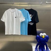 ディオール Dior Tシャツ 偽物 インナーで着用してもアクセントになるトレン...