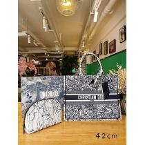 DIOR BOOK TOTE スモールバッグディオールスーパーコピー激安大きい4...