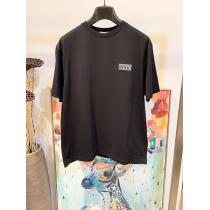 2026FWヴァレンティノｔシャツ コーデ お洒落なスタイルゲットする VALENTINO  コピー新作