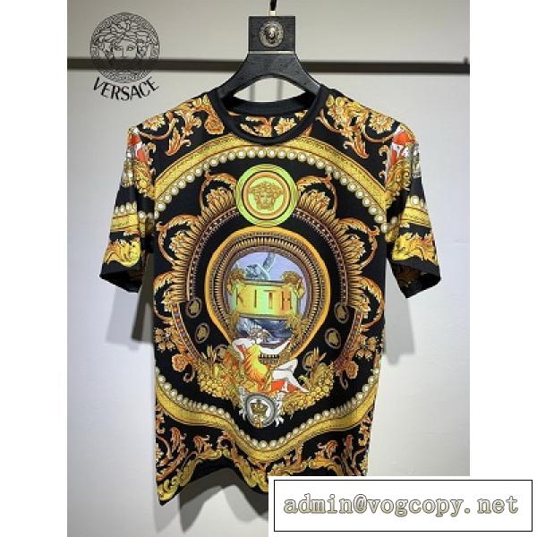 最高品質VERSACE激安販売スタイリッシュな2026人気モデルトレンドヴェルサーチ ｔシャツコピー