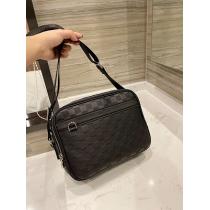 LOUIS VUITTON【2026年版】 ヴィトン メッセンジャーバッグ ショ...