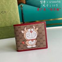 可愛いブランド 財布 コピー 2026人気ランキング 二つ折り財布 スタイリッシュなロゴプリント定番アイテム