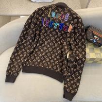 人気商品LOUIS VUITTON✖️NBAグラフィックブルゾン1A8WYNコート2026最新入荷ルイヴィトン コピー 新作