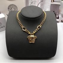VERSACE 最新作 2026トレンド 個性的カッコイイ 人気ランキング ヴェルサーチ コピー ネックレス