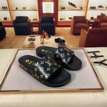 人気サンダル偽物LOUIS VUITTON ヴィトンメンズ靴ビーチサンダルコーデ...
