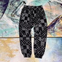 LV x NIGOブランドコラボ偽物通販ヴィトン スウェットパンツ新作2026流行り春夏トレンド着こなし