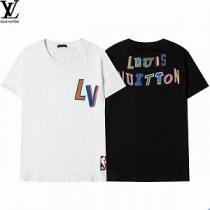 激安販売お得LOUIS VUITTON✖️NBAフロントアンドバックレター Tシャツ ヴィトン 偽物 メンズ 服 1A8X8R