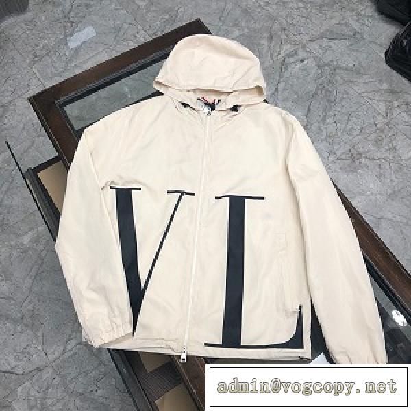【希少商品】MONCLER&VALENTINOコラボジャケットモンクレールコピー高品質スタイリッシュな新作