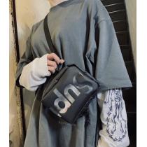 21SS Supreme Neck Pouch  ミニショルダーバッグ人気シュプリームスーパーコピー激安ストリートファッション美品