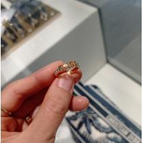 入手困難商品DIOR EVOLUTION RING クリスタル 指輪結婚式ディオールスーパーコピー人気ランキング2026流行り
