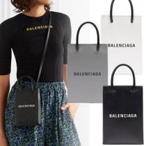 【大人気】バレンシアガコピーショッピング ミニバッグ超可愛いフォンホルダー バッグBALENCIAGA 激安トレンド新作