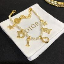 素敵☆ DIORブレスレット☆2026トレンドアクセサリー使い勝手おしゃれプレゼントディオールスーパーコピー販売
