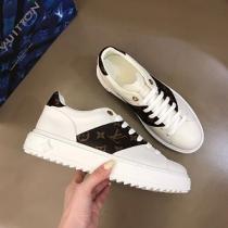 【100％品質保証】LOUIS VUITTONスニーカーコピールイヴィトンメンズ...