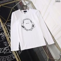 今年も大人気！Monclerコピーモンクレールロングｔメンズ大人気モデル秋冬トレンド長袖ｔシャツリラックス感