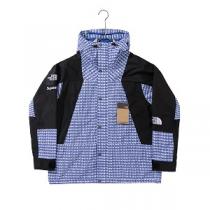 21/22AW大人気 Supreme 21SS TNF Studded Mountain  Jacket  お洒落なストリートブランドシュプリームコピージャケット