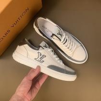 日本未入荷☆LOUIS VUITTON秋冬トレンド☆ルイヴィトンスニーカースーパーコピー販売100％品質保証