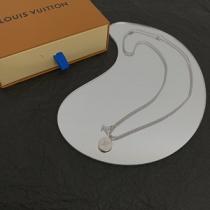 ♡人気色♡LOUIS VUITTON Monogramネックレス新作☆ルイヴィトンスーパーコピーおしゃれなコーデ