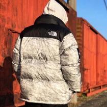 高品質☆19FW Supreme X The North Face Paper Print Nuptse Jacket  シュプリームコピーダウンジャケット