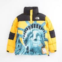 ☆ブランド偽物Supreme x The North Face 19FW Statue of Libertyシュプリームコピーダウンジャケット