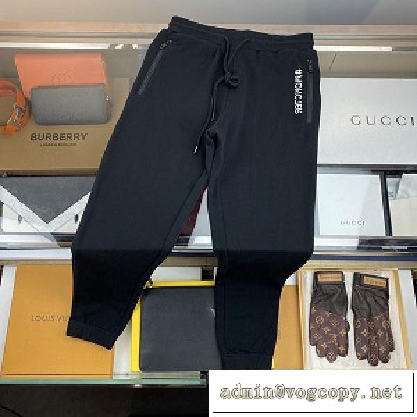 お洒落なスウェットパンツ♪MONCLERコピーモンクレール秋冬トレンド2026年新品