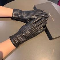 女性用☆ボッテガ ヴェネタ手袋コピー激安 BOTTEGA VENETA♪2026秋冬定番必需品
