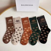 人気商品☆BALENCIAGA ロゴ入りプリントバレンシアガ靴下コピー♪2026秋冬トレンド５点セット