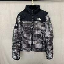 激安販売♪ SUPREME 21SS TNF STUDDED NUPTSE JA...