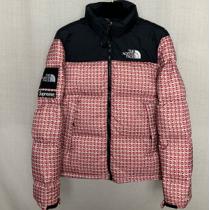 SUPREMEコピー 21SS TNF STUDDED NUPTSE JACKE...