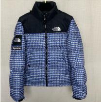 SUPREMEダウンコピー 21SS 秋冬流行り最新トレンドTNF STUDDE...